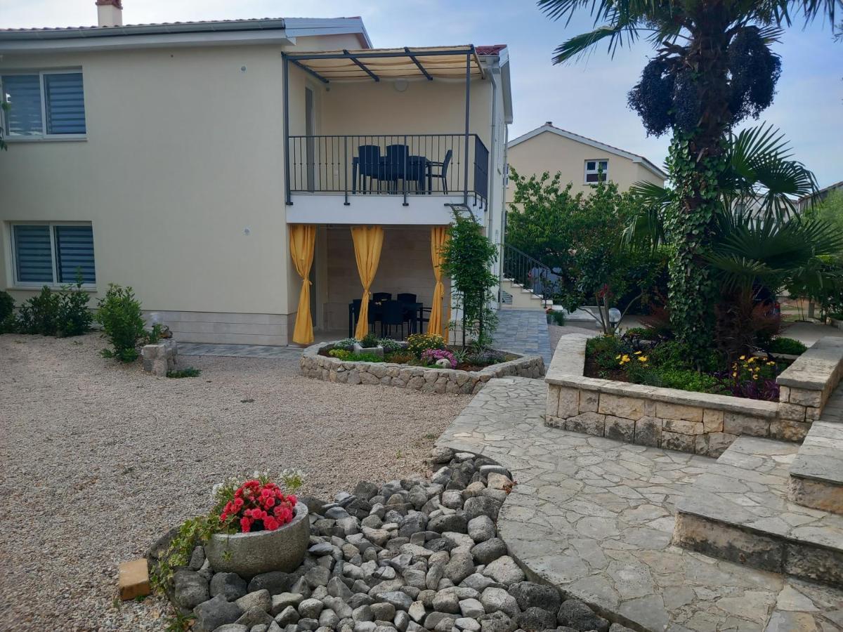 Apartman Ivona Na 1. Katu Malinska Zewnętrze zdjęcie